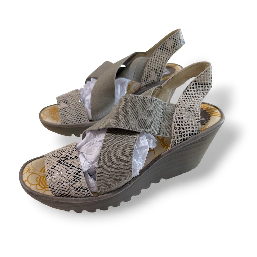 Fly London Yaji Grey Snake Print Leather Cross Wedge Sandals Sz EU 40